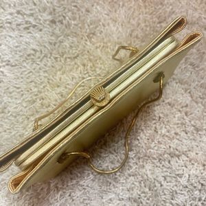 Unique find, antique purse.